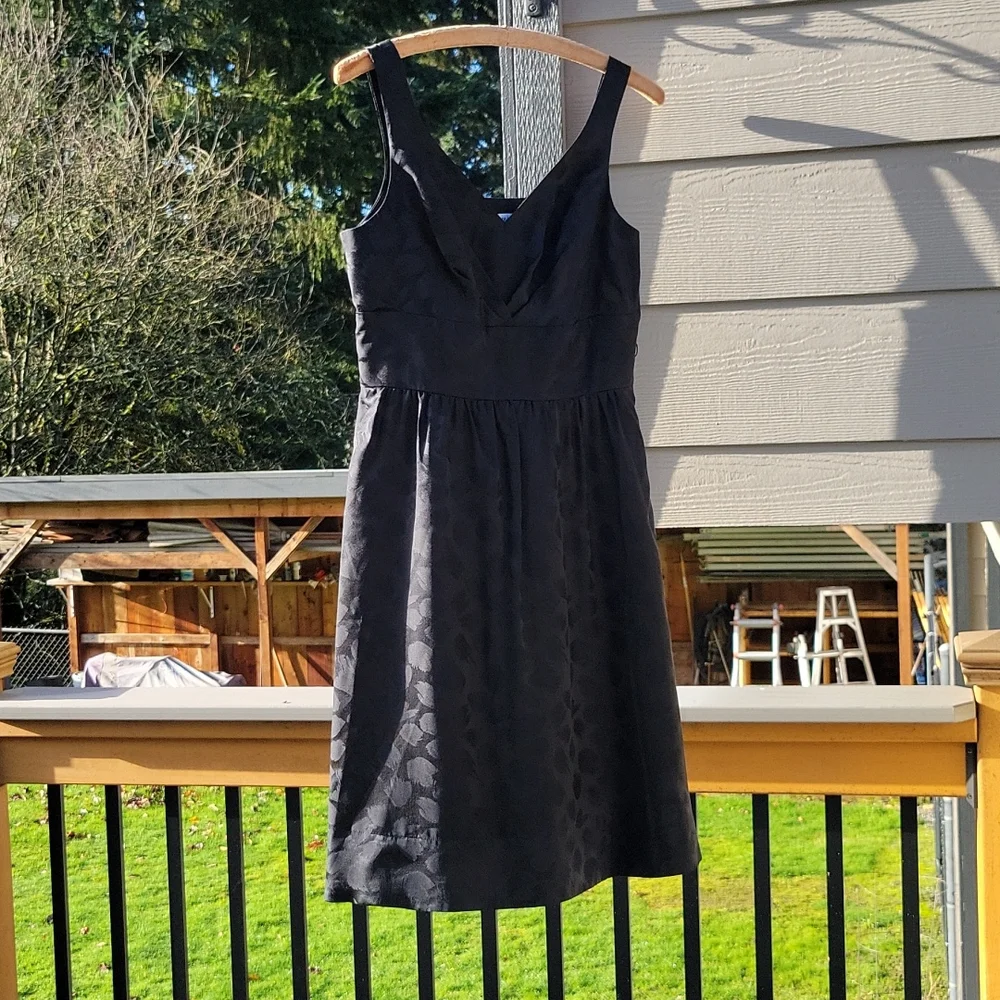 NWT White House Black Market Silk Black Dress Size 6 - Picture 4 of 16